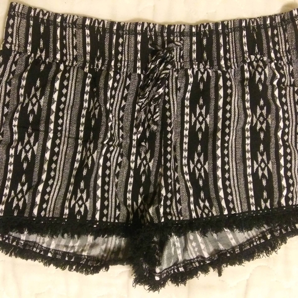 No Boundaries Black & White Shorts